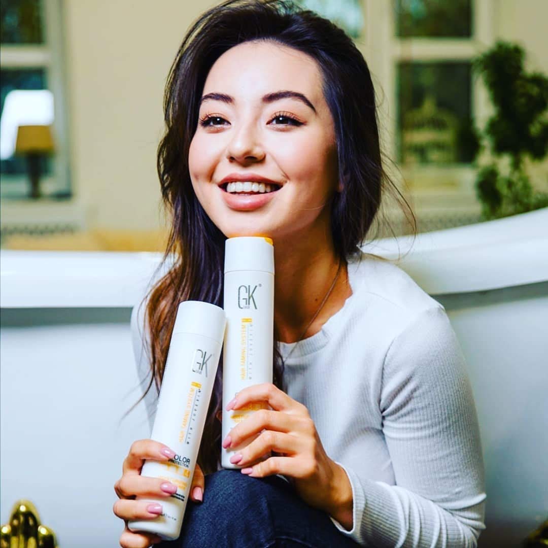 Global Keratin GK Hair Moisturizing Shampoo and Conditioner Set 300ml I Leave in Conditioner Spray (120ml/4 fl. oz)