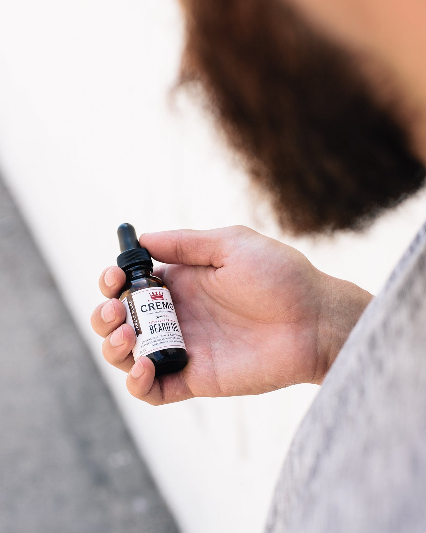 Cremo Beard Oil, Revitalizing Wild Mint, 1 fl oz - Restore Natural Moisture and Soften Your Beard To Help Relieve Beard Itch