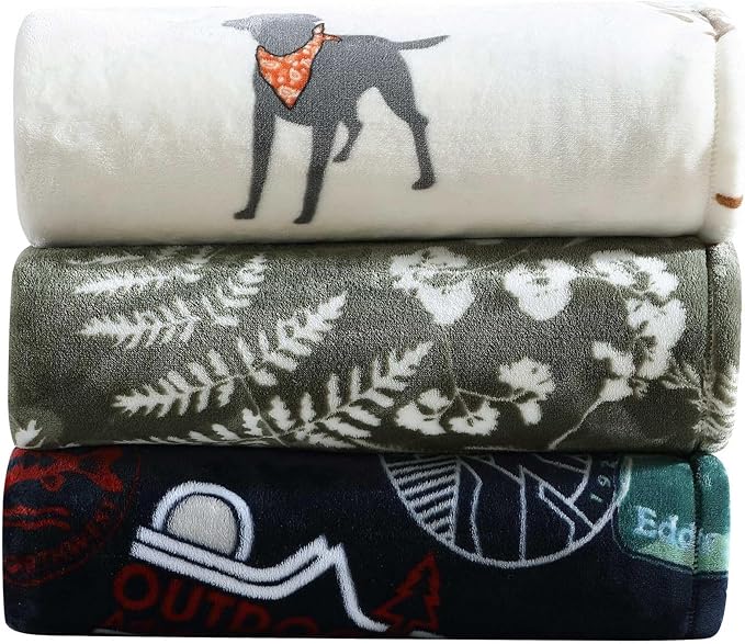 Eddie Bauer - King Blanket, Ultra Plush Bedding, Lightweight Home Decor for All Seasons (Dogs with Scarves White, King)