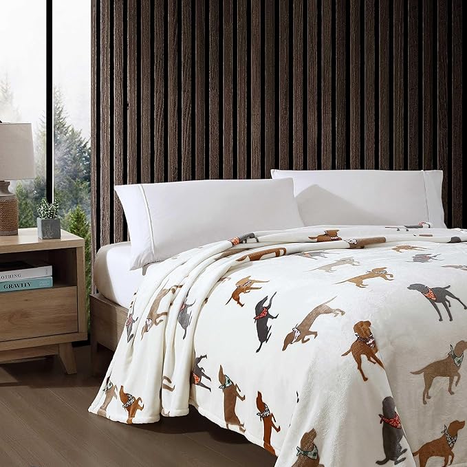 Eddie Bauer - King Blanket, Ultra Plush Bedding, Lightweight Home Decor for All Seasons (Dogs with Scarves White, King)