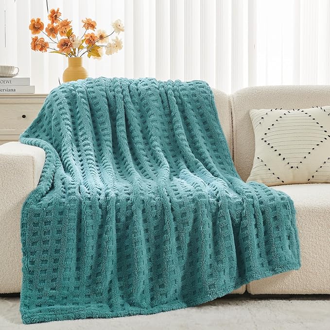 NEWCOSPLAY Super Soft Twin Blanket Teal Premium Silky Flannel Fleece 3D Waffle Checkered Lightweight Bed Blanket All Season Use (Light Teal, Twin(60"x80"))